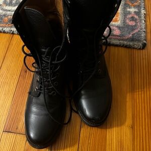 Frye Veronica Black Leather Lace-Up Boots